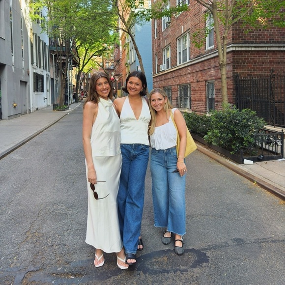 Meet your Posher, Eve - Picture 3 of 3